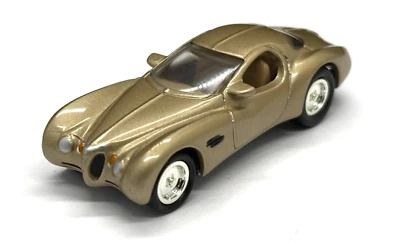 Johnny Lightning Playing Mantis Chrysler Atlantic 1999 dourado - Imagem 1 de 4