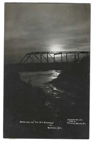 Mondschein auf "The Old Wisconsin" in Mosinee, Wis. RPPC - Bild 1 von 2