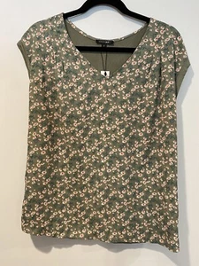 NEU Stitch Fix Top Damen klein grün Blumen Reise Urlaub leicht Stretch - Bild 1 von 6