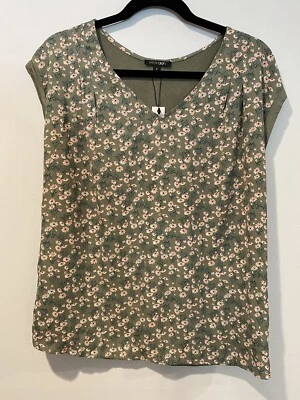 NOVO Top StitchFix Feminino Pequeno Verde Ditsy Floral Viagem Leve Elástico Trabalho - Imagem 1 de 4