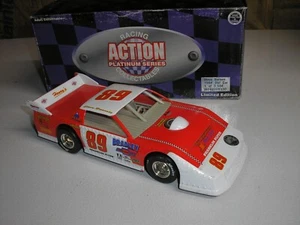 Platinum Steve Barnett #89 Bradley Chevrolet 1:24 Outlaw Late Model Dirt Car - Picture 1 of 6