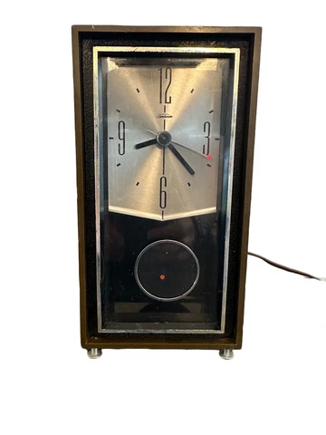 Vintage SPACE AGE Sunbeam ELECTRIC Pendulum MCM Clock 80-100 MOD Chrome 70s NICE Cover