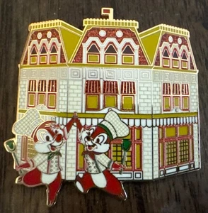 Prendedor misterioso Chip and Dale Mickey’s Very Merry Christmas de Mickey’s de los parques de Disney 2025 - Imagen 1 de 10
