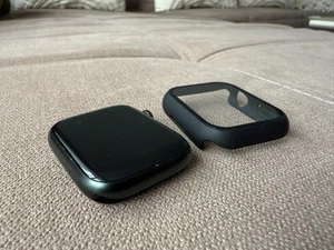 Apple Watch Series 7 (45 mm, Aluminium) – Top Zustand - Bild 1 von 6
