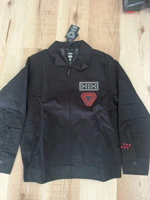 Chaqueta bordada con parche Nine Inch Nails Tron: Ares Hot Topic pequeña RARA Foto 1 de 3
