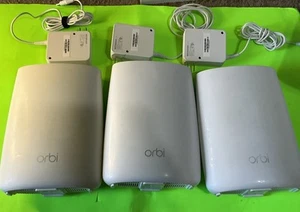 Netgear Orbi Mesh Router System - Routeur RBR50 avec 2 satellites RBS50 - Photo 1/4