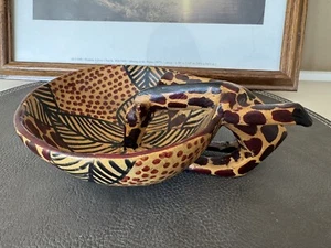 African Hand Carved Olive Wood Giraffe Drinking From Bowl Trinket Dish Vintage  - Picture 1 of 9