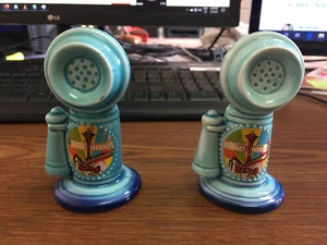 Vintage Space Needle Seattle Salt + Pepper Shaker Made In Japan Baby Blue Phone - Bild 1 von 9
