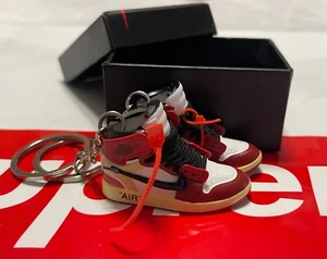 3D AJ1 cremefarben Chicago Basketball Sneaker Schlüsselanhänger Paar mit Box Mini Geschenk - Bild 1 von 2
