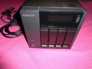 QNAP TS-419P-II ,DiskStation ,4-Bay NAS Netzgebundener Speicher ,ohne HDDs - Photo 1/5
