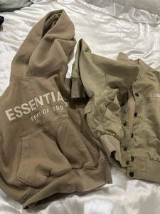 Boys Essential Hoodie - Picture 1 of 11