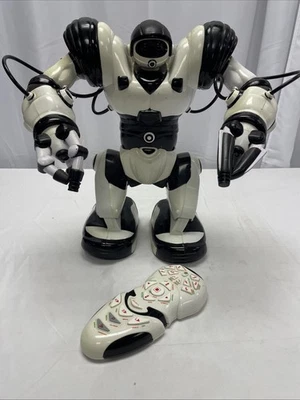 Wowwee Robosapien X 800 with Remote | 2004 Black and White WowWee Robot Toy - Image 1 of 4