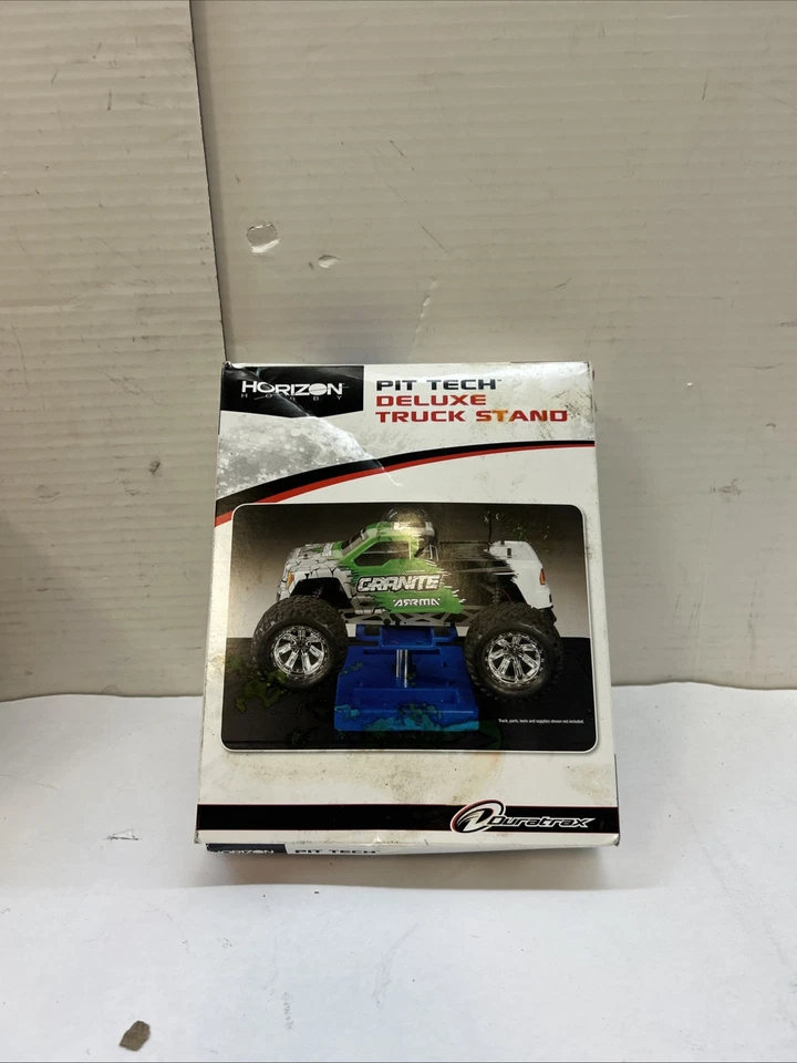 Duratrax DTXC2379 Pit Tech Deluxe Stand Black 1/8 Buggies/Truggies/Monster Truck - Image 1 of 2