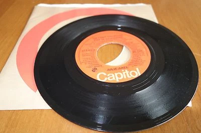 *1976* JULIE AREL 7" 45 RPM On finit toujours par se rejoindre CANADA CAPITOL NM - Image 1 of 2