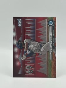 Bowman Roderick Arias Top 100 Prospects Red Refractor #1/5 BTP-69 2024 - Imagen 1 de 2