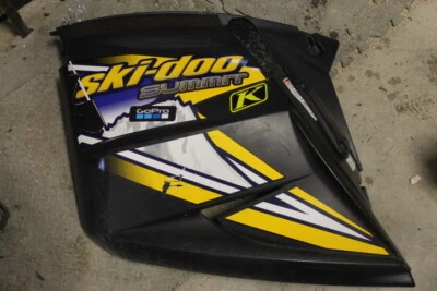 Ski-Doo Summit 600 Adrenaline HO 2005 144 pulgadas panel lateral izquierdo derecho puerta carenado cubierta Foto 1 de 4