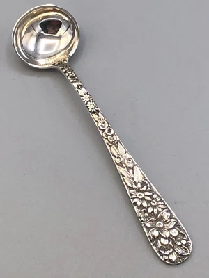 Cuchara de sal maestra de plata esterlina S. Kirk & Son Repousse 3,75" Foto 1 de 3