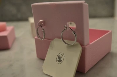 全新 施华洛世奇 Sommerset 小环状耳环 5616262 — 第 1/4 张图片