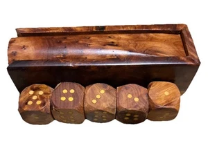Caja de dados vintage x 5 caja de juego de lujo de madera caja de madera burl - Imagen 1 de 4