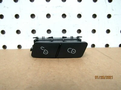 2014 Mercedes E Class Left Door Lock Control Switch Button OEM  - Image 1 of 2