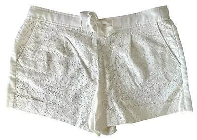 Pantalones Cortos Ann Taylor LOFT Para Mujer de Encaje Cómodos Cintura Elástica con Bolsillos Forrados Talla 6 Foto 1 de 4