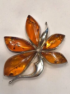 925/SS COGNAC AMBER FLOWER PETAL DESIGN PENDANT/BROOCH. 32.4 G - Picture 1 of 4