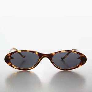 Slim Small Frame Oval Retro Cat Eye Sunglass Yellow Tortoise - Selena - Picture 1 of 3