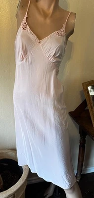 1930s Yolande Handmade Nightgown Size 32 - Image 1 of 4