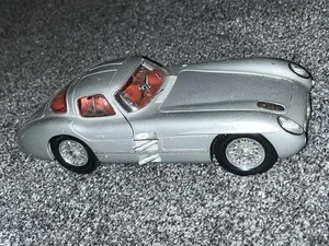 CMC 1:18 Mercedes-Benz 300 SLR Coupe 1955 silber #208 - Bild 1 von 6