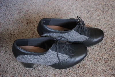 Clarks Black Combi Ciera Brine Leather Block Heel Oxford Women's Sz. 9.5 M - Image 1 of 3