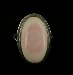 Vintage Sterling Silver Long Oval Pink Queen Conch Shell Solitaire Ring Sz 7.75 - Picture 1 of 10