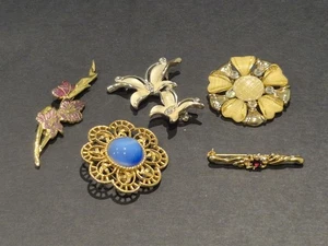 Vintage/ modern mixed styles & colours Brooches X5 VGC For Ages Unboxed - Picture 1 of 19