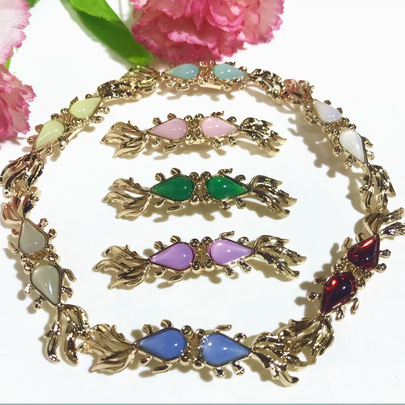 1 Pair Small Clasp Buckle Goldfish Shape Metal Button Closure Sewing Chic Retro - Image 1 of 4