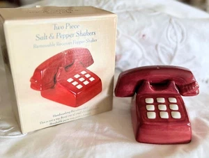 NUEVO EN CAJA Teléfono de Escritorio Sakura De Colección Dos Piezas Saleros y Pimenteros Botón Pulsador - Imagen 1 de 7