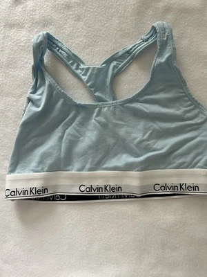 BRALETTE CALVIN KLEIN LOVE TALLA GRANDE ESPALDA DEPORTIVA AZUL CLARO SIN FORRO GUC Foto 1 de 4