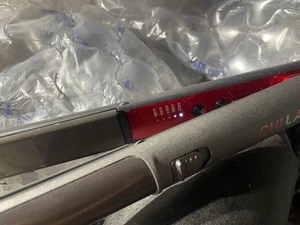 NEW! CHI LAVA 4D 1-1/4" Volcanic Ceramic Hairstyling Iron Black - Picture 1 of 10