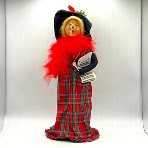 1996 Byers Choice The Carolers Song Sheet Cardinal on Hat. Red Boa Plaid Dress - Picture 1 of 7