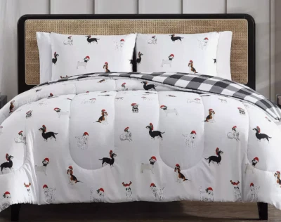 Hallmart Holiday Full Queen Dachshund Pug Dogs/Check Reversible Comforter Set - Image 1 of 4