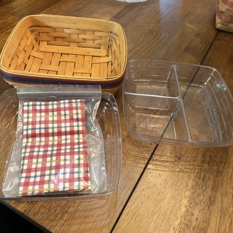 1998 Longaberger Picnic Pal Basket Combo w/Cherry Red Plaid Liner & 2 Protector Cover