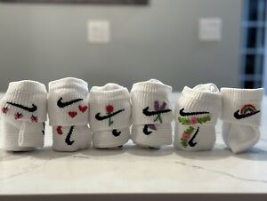 Nike WOMEN'S Everyday Plus Cushioned Crew Sock  Custom Handmade Embroidery (1)