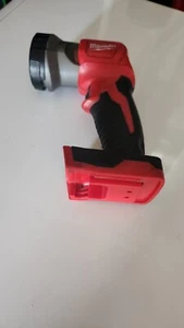 Porte-outils pour outils Milwaukee M18 : améliorer l'efficacité et l'organisation - Photo 1/3