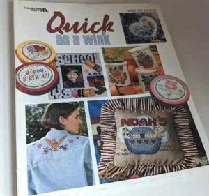 Leisure Arts - Quick as a wink Over 250 Embroidery & Cross Stitch Designs 1996 - Imagen 1 de 1