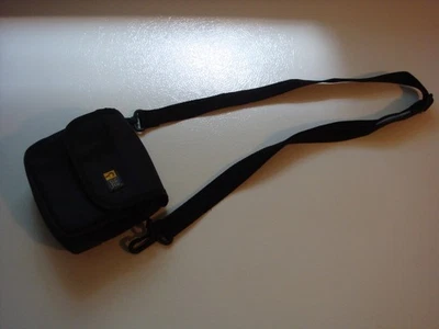 Black Case Logic Nylon Compact Camera Waist Belt Loop Fanny Pack Strap Case Bag - Image 1 of 4