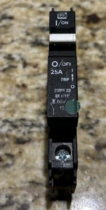 INTERRUPTOR DE CIRCUITO DE 25 AMPERIOS CBI QY18U20.5B0 / QY18U225B0-NNB NOS - Imagen 1 de 3