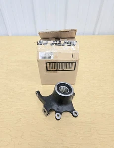New OEM Arctic Cat 0505-453 Left Front Steering Knuckle 300 400 4x4 ATV - Picture 1 of 7