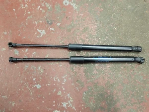 Renault Kadjar 2018 Paar Gasdruckfedern Heckklappe 904514584R - Bild 1 von 2