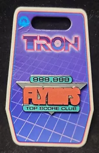 2023 TRON Flynn's Arcade 999,999 Top Score Club Pin - Disney - Picture 1 of 3
