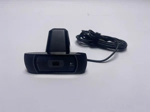 Logitech C910 Carl Zeiss Tessar 1080p HD Webcam (V-U0017) - Tested - Picture 1 of 2