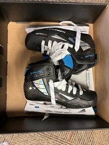 New In Box True TF9 Intermediate Goalie Skate Size 5.5 D Width - Picture 1 of 4