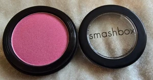 SMASHBOX Blush BLUSHING PINK Pressed Powder  0.07 oz 2.04 g pressed powder Rare - Picture 1 of 8